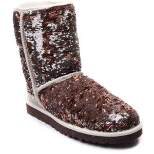 Champagne sequin uggs