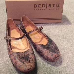BedStü Mary Jane flats size 8.5