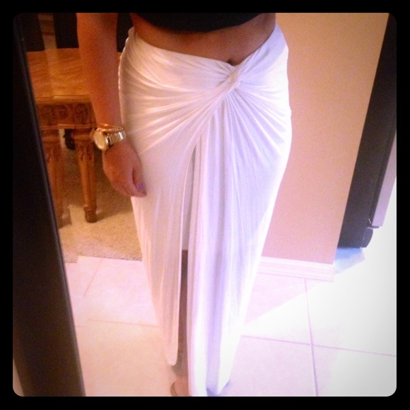 shophopes Dresses & Skirts - ✨✨Shop hopes skirt. New with tags.✨✨