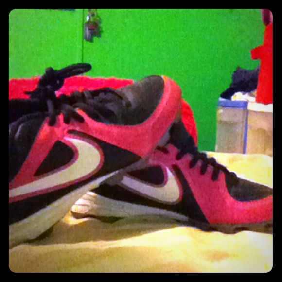 Nike FastPitch SoftBall Cleats, Slightly Used.