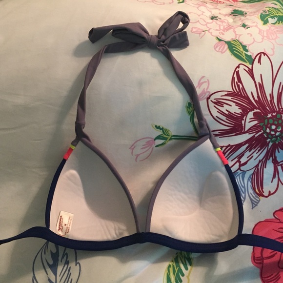 Bikini set - Picture 2 of 2