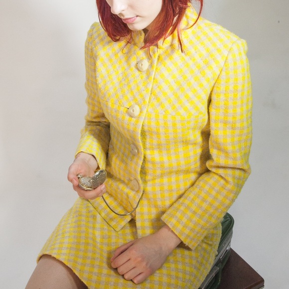 โจ๐ 1960s MAD MEN YELLOW CHECK SKIRT SUIT WITH HAT - Picture 1 of 4