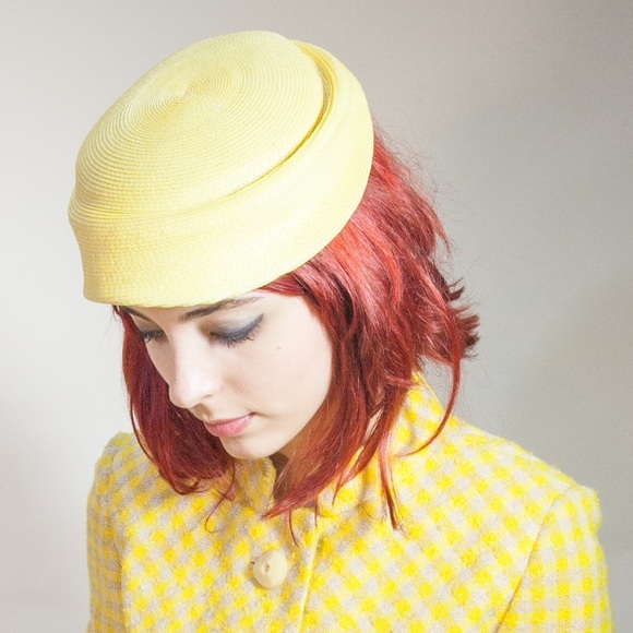 โจ๐ 1960s MAD MEN YELLOW CHECK SKIRT SUIT WITH HAT - Picture 3 of 4