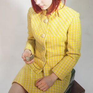 ✨🌟 1960s MAD MEN YELLOW CHECK SKIRT SUIT WITH HAT