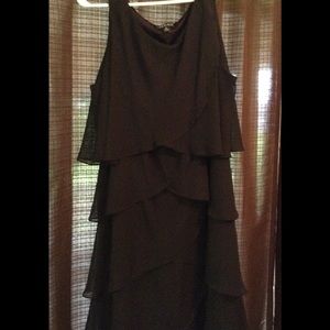 Pretty Layer Black Dress w/Shoulder Accents