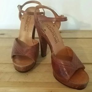 Vintage Brown leather & wood platform heel