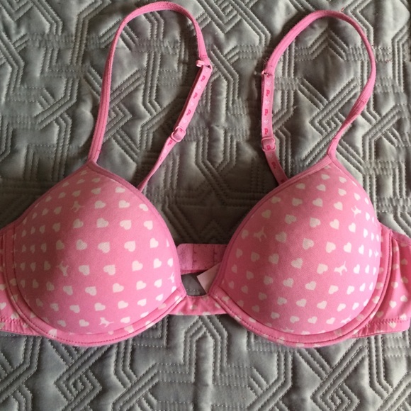 Pink vs tshirt bra and navy one for bundle