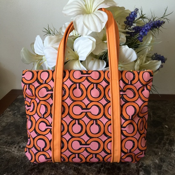 ❌FINAL PRICE❌❤️COACH POP C LARGE TOTE BAG❤️ - Picture 2 of 4