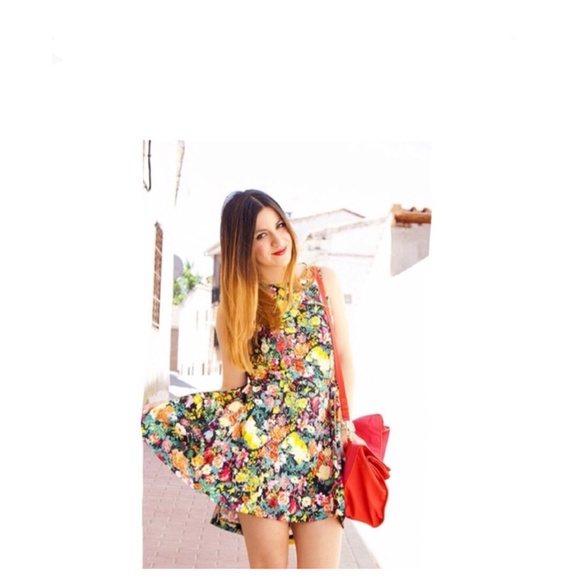 Zara Pleated Floral Open Back Dress - Picture 2 of 3