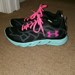 Bundle Under Armour & Sandals