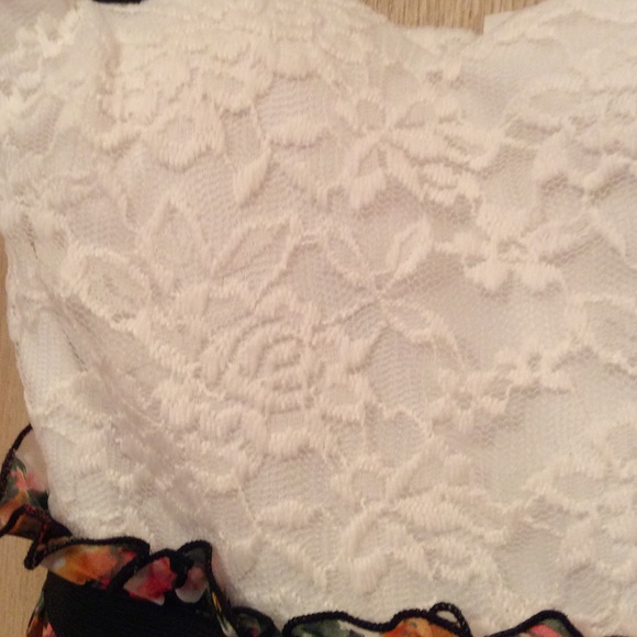 Strapless High-Low - Picture 3 of 4