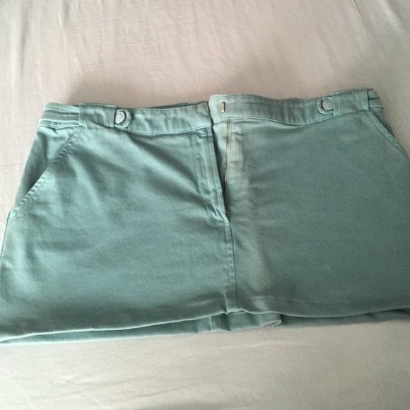 D&G mini sea form green size 30/ 44 like new