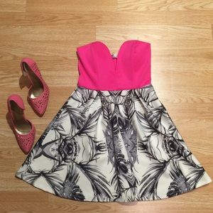 ❌SOLD❌Sexy summer dress! Size small new!
