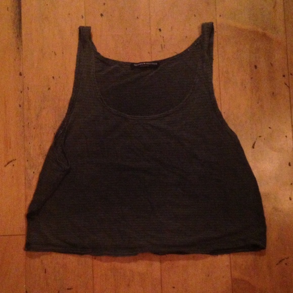 Brandy Melville loose crop top