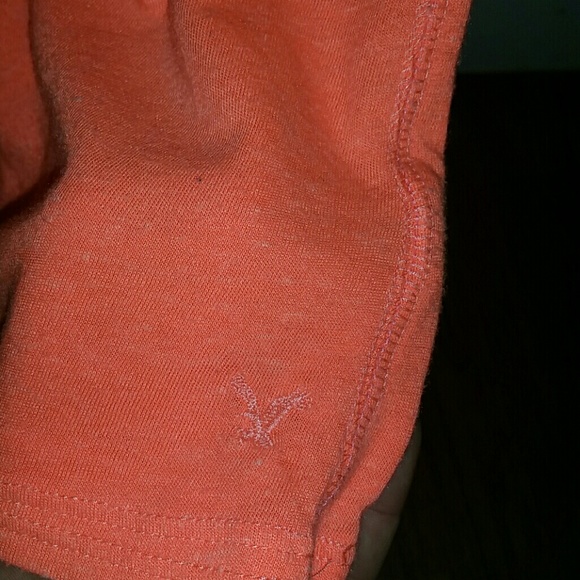 American eagle v-neck size medium - Picture 2 of 3
