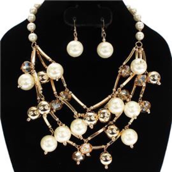 Pearl Ball Necklace Set