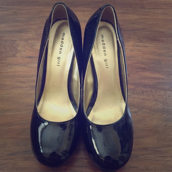 Madden Girl Black Pumps