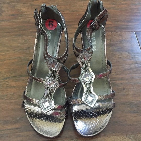 Kenneth Cole Reaction size 6