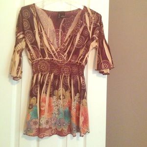 Cute New Directions top size small.