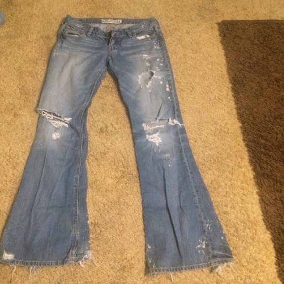 Hollister jeans.