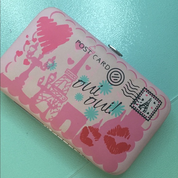 Paris Wallet