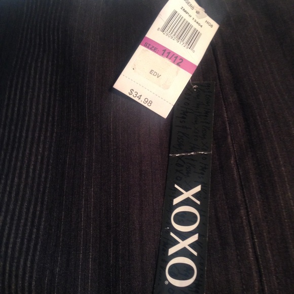 Cute Pleated Skirt NWT - Picture 3 of 4