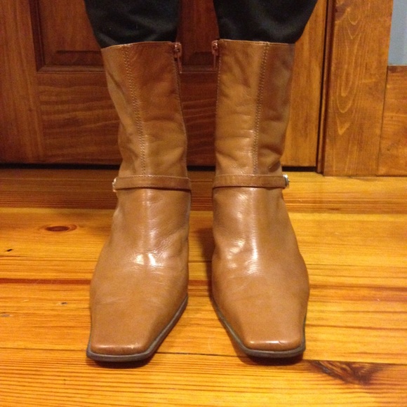 Boots - Picture 2 of 3