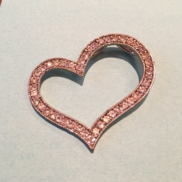 Crystal heart shaped pendant