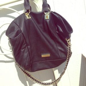 Steven Madden hobo with chain accent