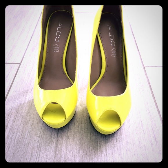 Neon yellow ALDO peep toe pumps