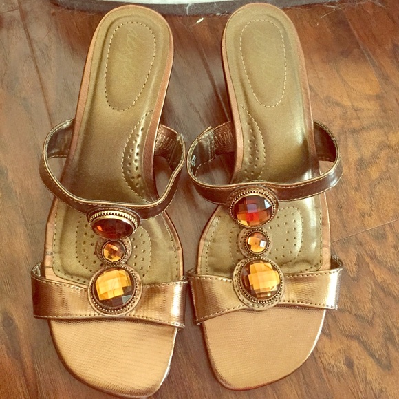 Dexflex 6 1/2 brown heels