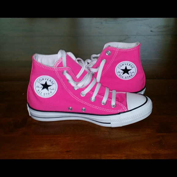 Pink converse