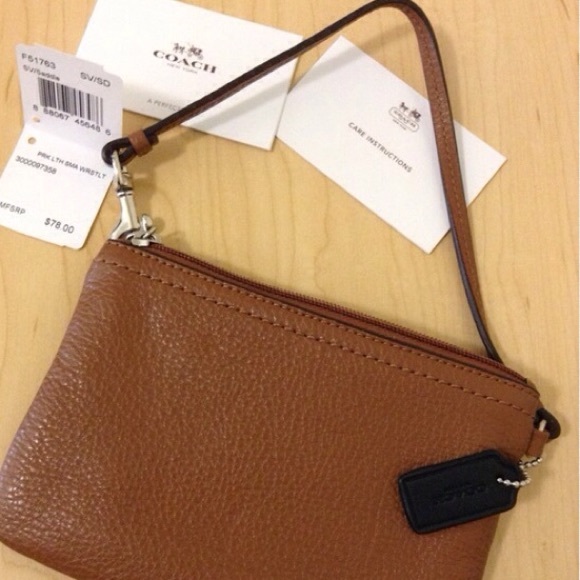 COACH Park Leather Small Wristlet Saddle F51763... - Picture 4 of 4