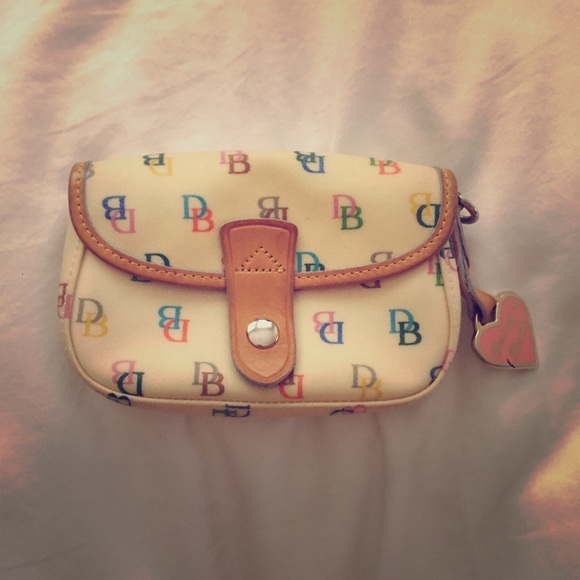 Dooney & Bourke wristlet