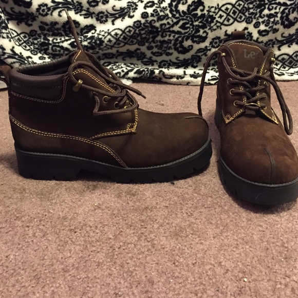 LEE brown boots