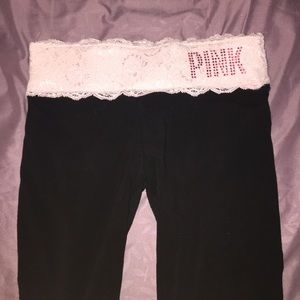 Cropped leggings from pink