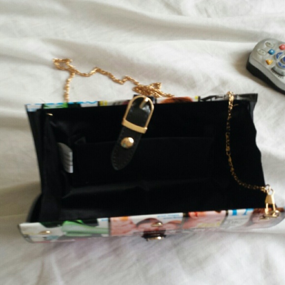 Clutch - Picture 2 of 2