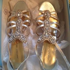 Reserved for @Danielleequald