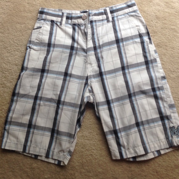 Billa bong mens shorts