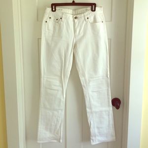 White skinny jeans