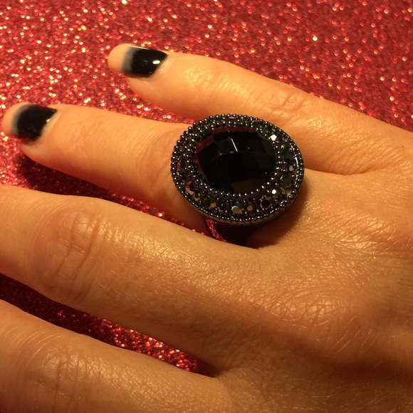Premier Designs Jewelry - Premier Designs Black Tie Hematite Ring