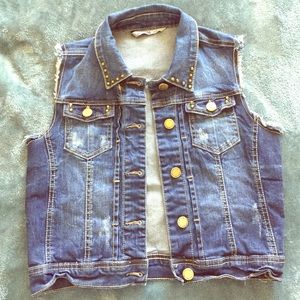 Jean sleeveless jacket