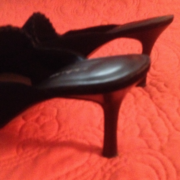 🎉Shoes🎉 - Picture 2 of 4