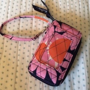 Vera Wristlet