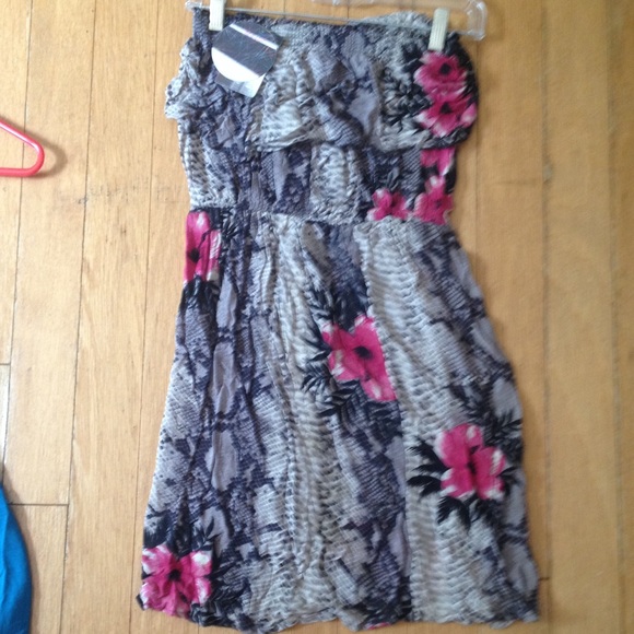 Leopard floral print dress by Urban Renewal - Picture 1 of 3