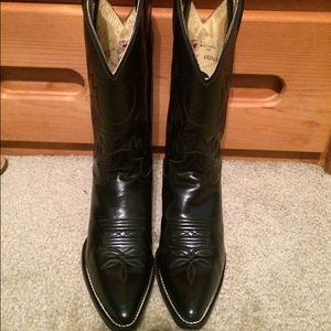 Justin Cowgirl Boots