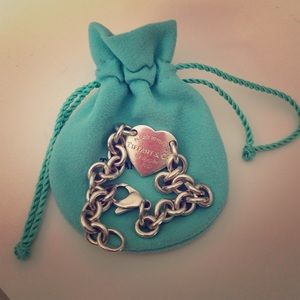 100% AUTHENTIC Tiffany & Co heart toggle bracelet