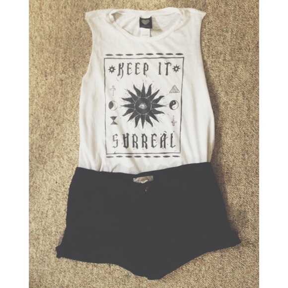 🌞Keep It Surreal Tank🌞