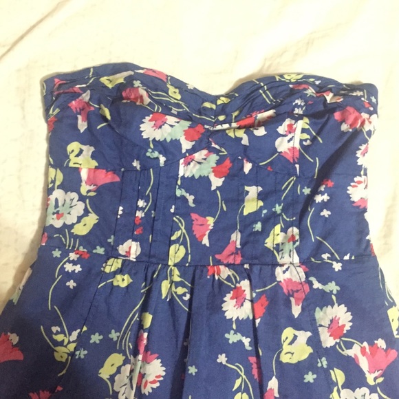 Strapless Floral Dress - Picture 4 of 4