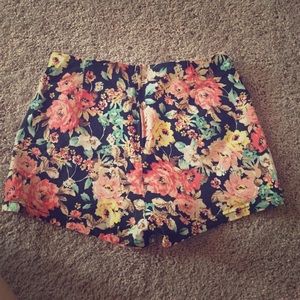 Floral High Waisted shorts